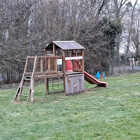 De La Detente Dans Ce Coin De Campagne. Apartment *
