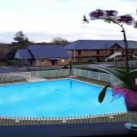 De La Detente Dans Ce Coin De Campagne. Lejlighed