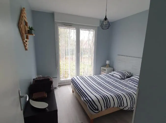 De La Detente Dans Ce Coin De Campagne. Apartament *